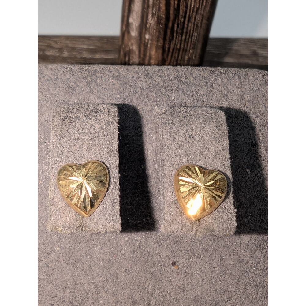 Marked 14K Diamond Cut Puff Heart Post Stud Earrings .41g